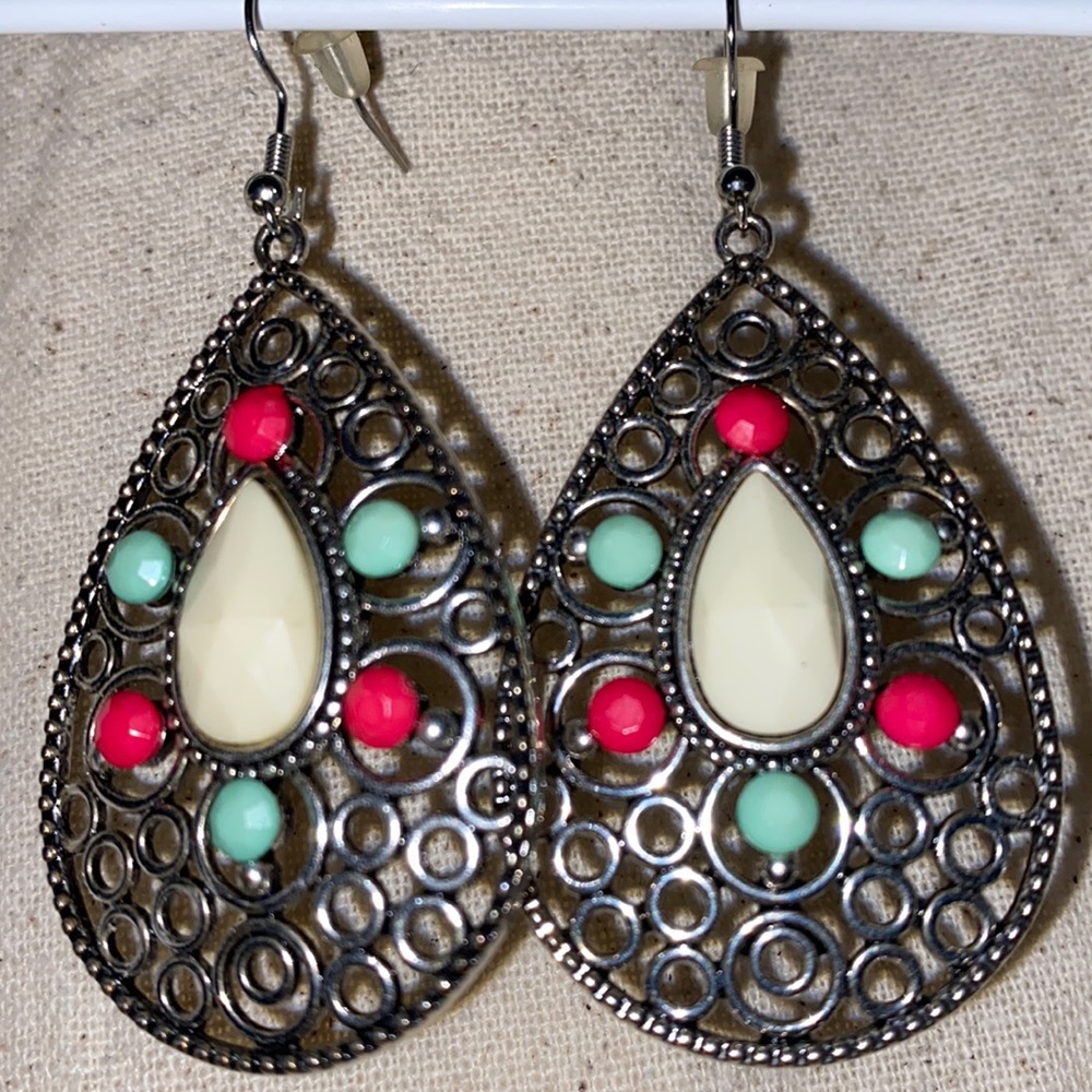 Paparazzi Earrings Silver Filigree with Accents